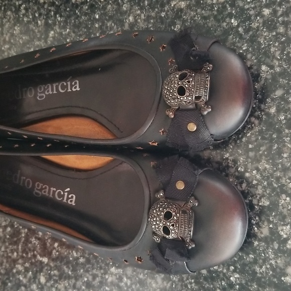 Pedro Garcia Shoes - Pedro Garcia "Ildara" Black Avalon Crystal Leather Skull Flats